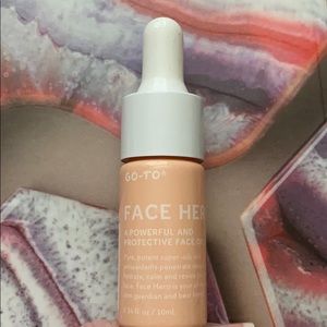 Face Hero - A powerful and protective face oil